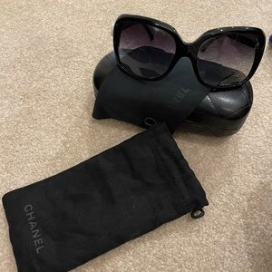 Chanel bow sunglasses